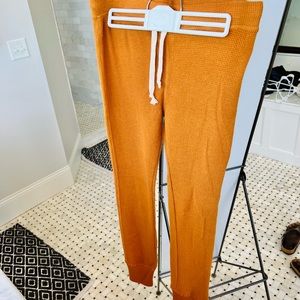 NWOT Free People size small leggings